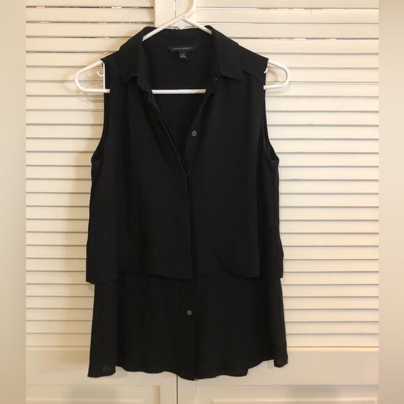 Banana Republic Black Tiered Sleeveless Collared Blouse - Picture 2 of 7